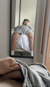 How often do you look at your reflection in the mirror i do it often