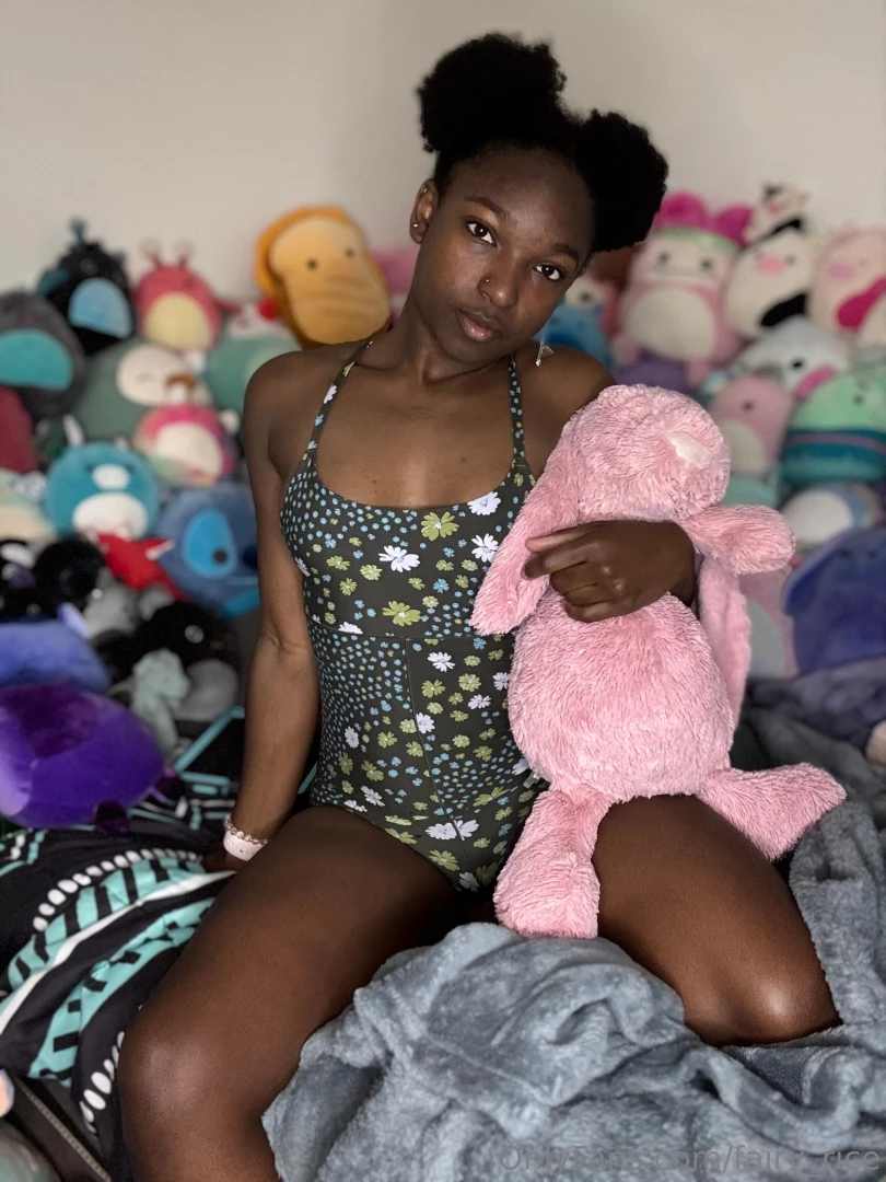 Organized all my stuffies and had to do a little photoshoot bc i felt part 7 