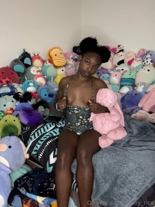 Organized all my stuffies and had to do a little photoshoot bc i felt part 21