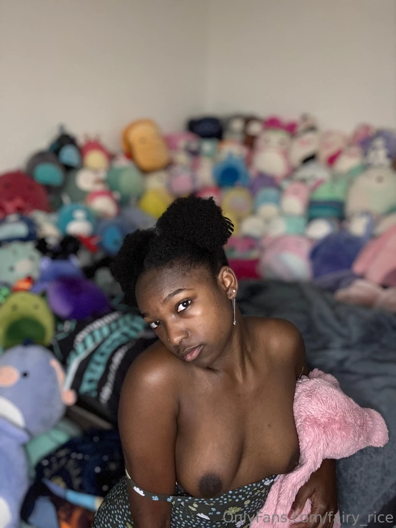 Organized all my stuffies and had to do a little photoshoot bc i felt part 14 