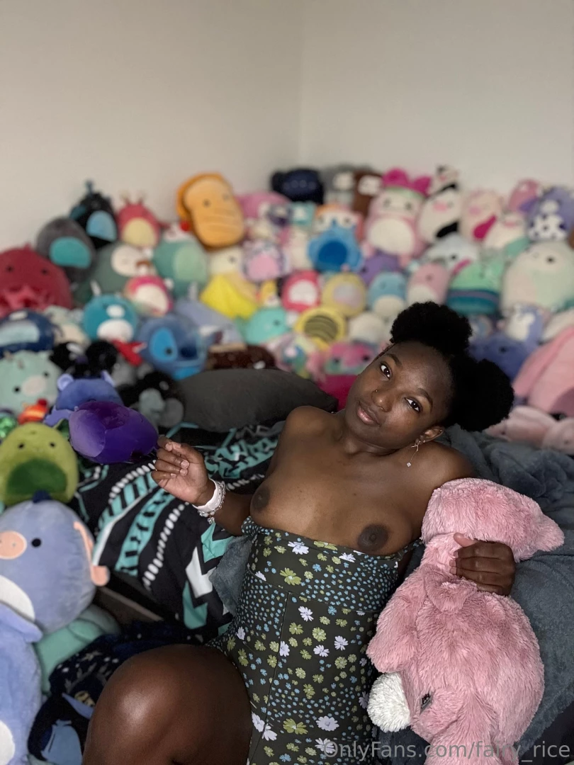 Organized all my stuffies and had to do a little photoshoot bc i felt part 6 