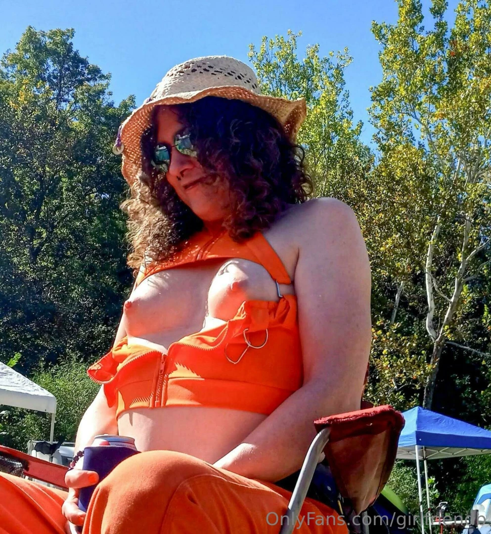 Can i be ur festival slut 
