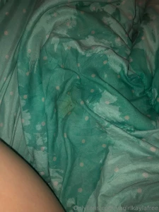 My first squirt session i got on video from daddy eating my pussy i