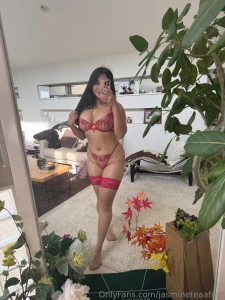 Red is the color of passion and tonight i m all about it