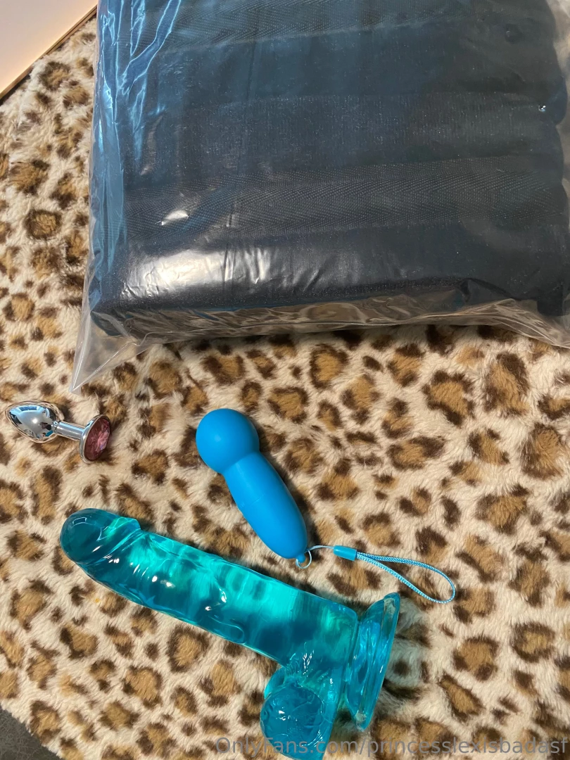 New toys came today im sooo excited 