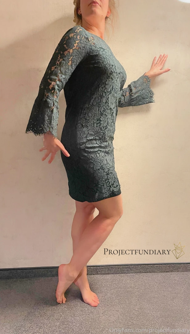 I would like to do a custom vid for you again write me your wishes and 