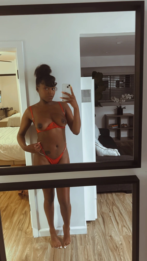 Happy humpday fuckers 