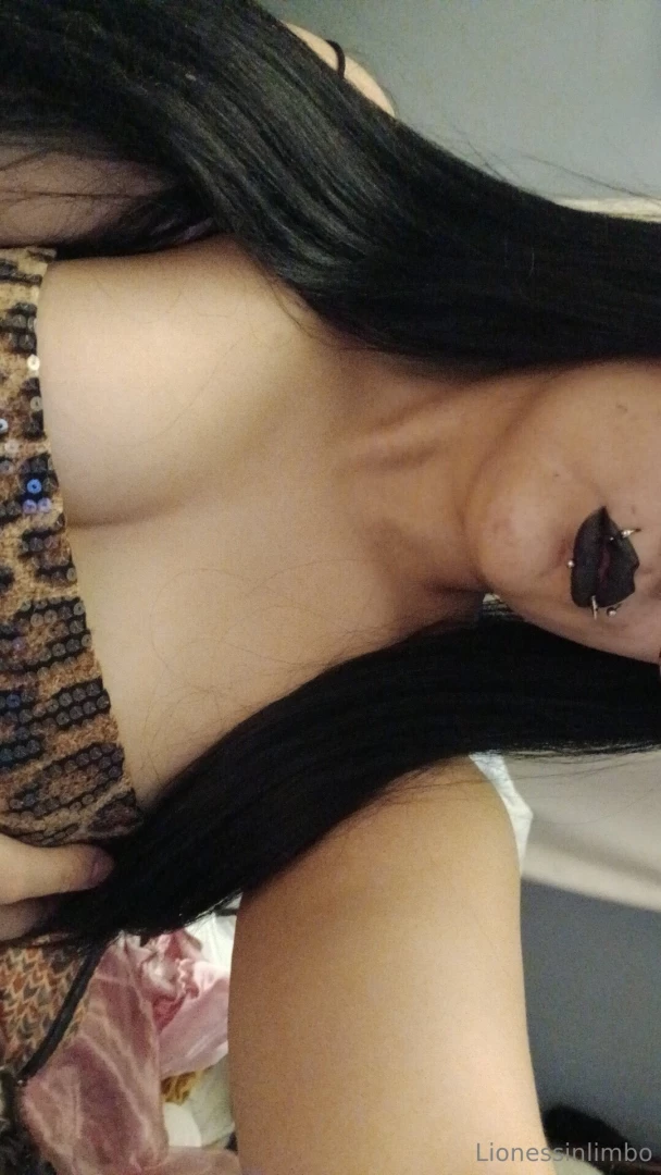 I believe my lips are gorgeous in the matte black lip gel also the 