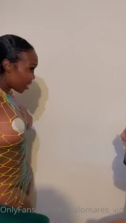 13min i found a few hot chicks that were down to hook up in my 