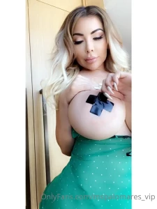 mspalomares-vip - Green little outfit coming off i love showing off my body to you 