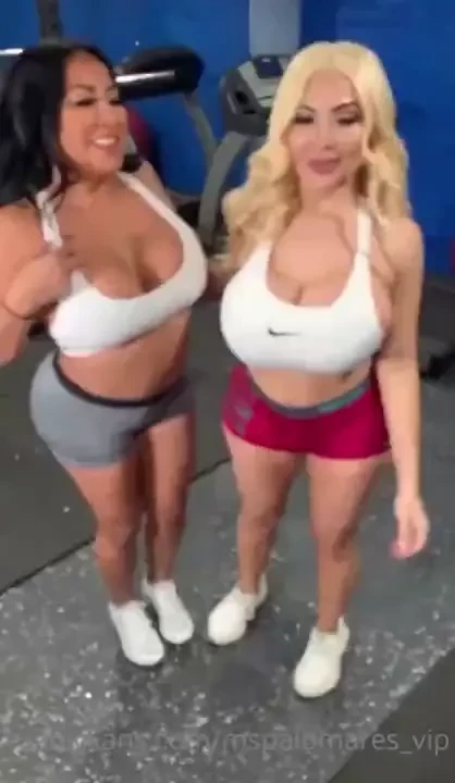 Tip 12 for this video do you like to see a brunette with big boobs 