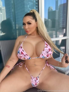 Thinking of me kiss the butterfly