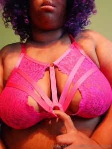 I love how pink this top is