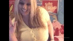 Are you going to worship your bbw goddess imagine your hands instead