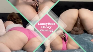 I got so horny while i was playing on my switch i just had to fuck my