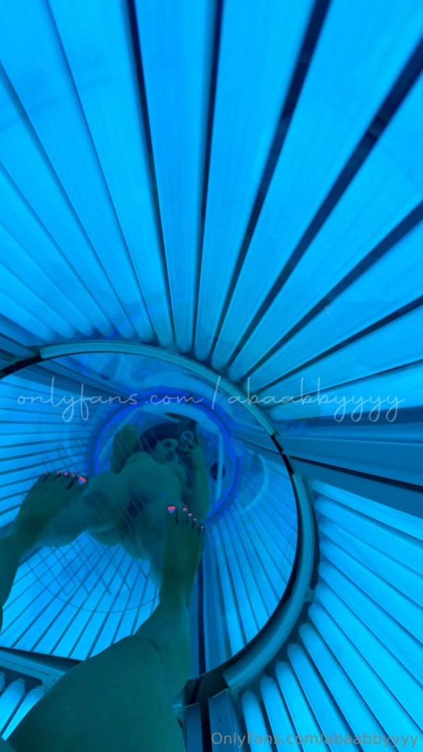 Pretty toes and perky titties 