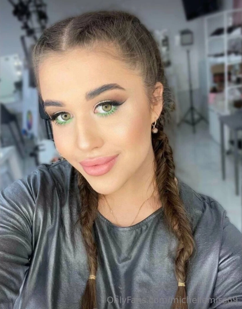 Hi come play with me bustyyyyy don t be shy because i m not i love part 541 