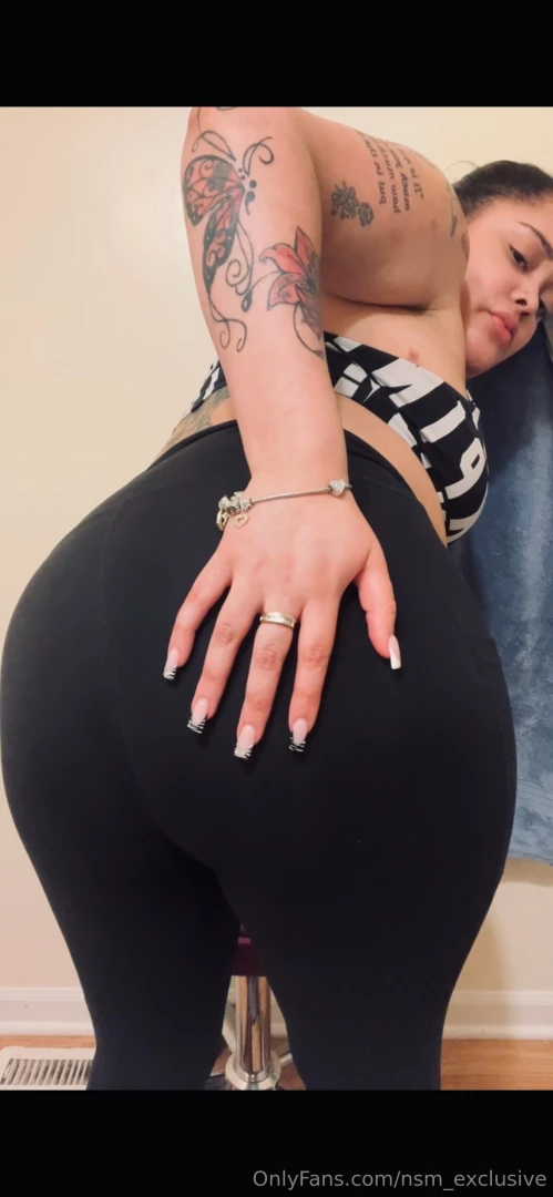 Bubbly amp gurgly legging farts with burps 