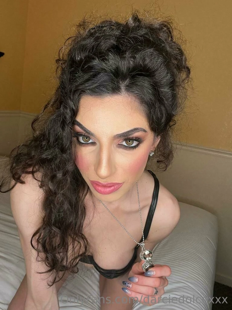 Look me in the eyes and tell me your dirtiest secret 