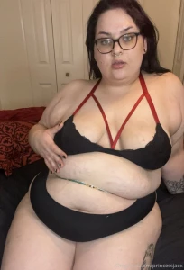 Caress my curves baby part 1