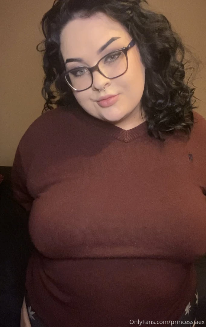 One of my favorite colors swipe up see my shirt lifted up part 1 