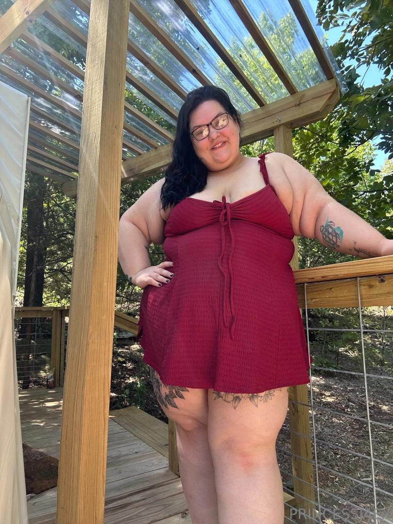 Have i ever told you that i almost never wear panties even under my 