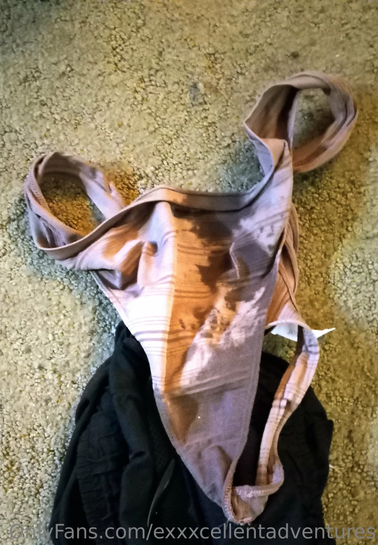 Who wants to sniff my panties a personalized gif with each pair of me part 2 