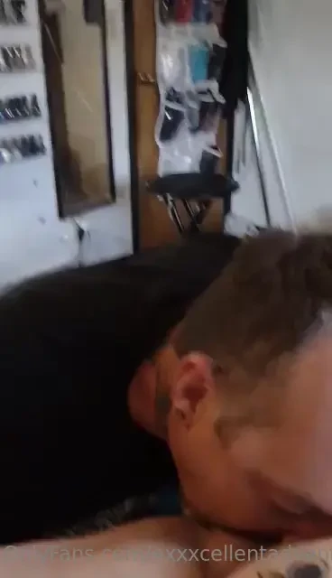 Who wants to see my pussy get eaten out would you trade places with 