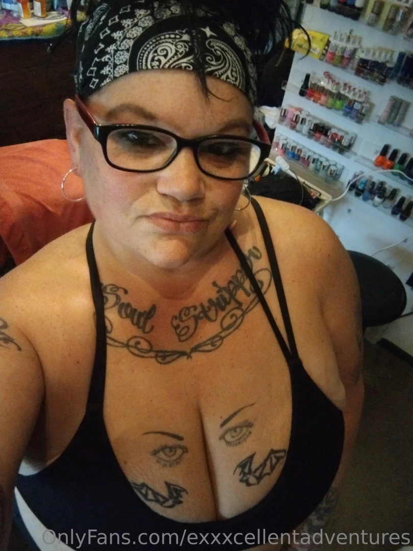 Feeling cute might let you rub your cock to me later 
