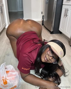 Booty up in the air should i make it bounce