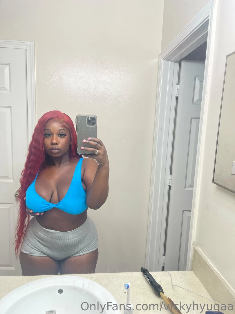 Hey babys wanted to say hiii and send this cute selfie hope you all 