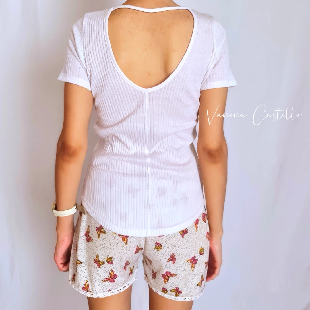 Pov i m that neighbor you love watching having a walk in your hood 