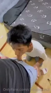 Contact a ractmorbo por una app llegu a su departamento y grande fue