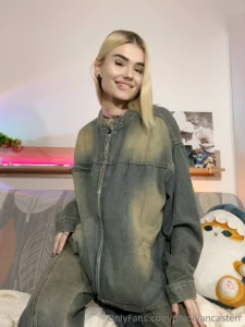 I decided to try a new denim look hope you like it