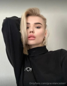 Do you prefer modest girls or fashionistas