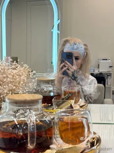 Coloring hair is sometimes a very long and boring process but the