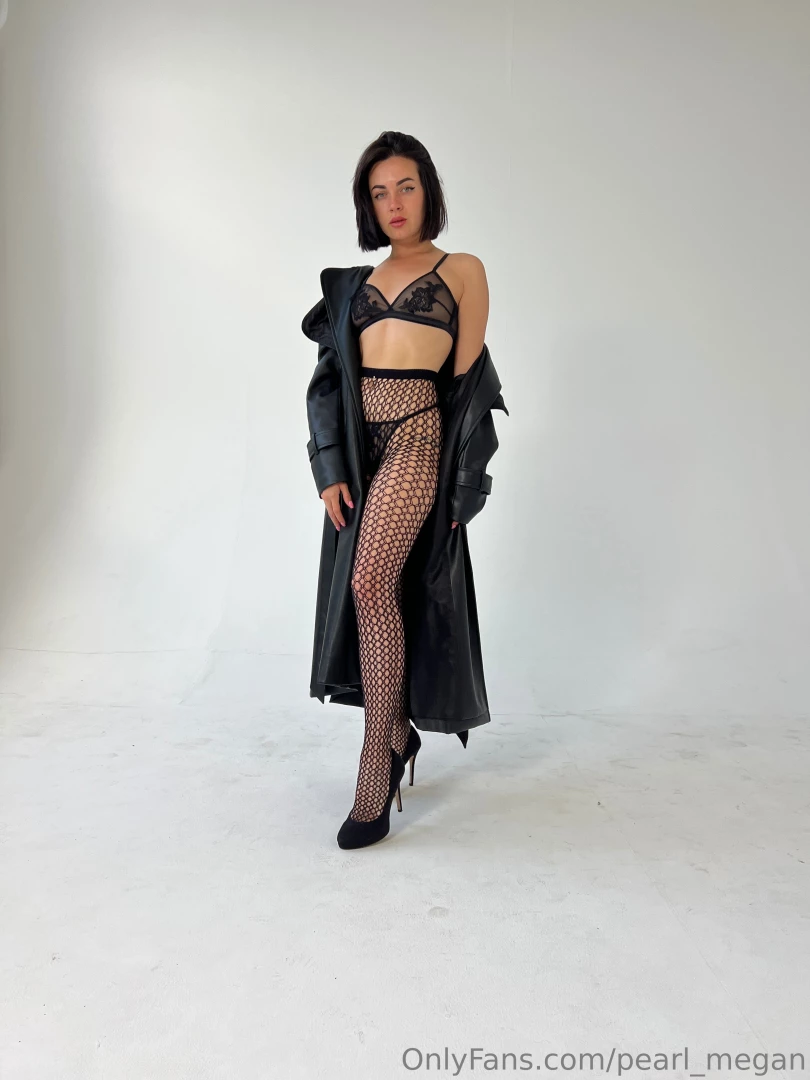 I would love to have a cape that makes me invisible to everyone but i 