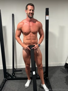 Spent last night assembling my new power rack i could have used some