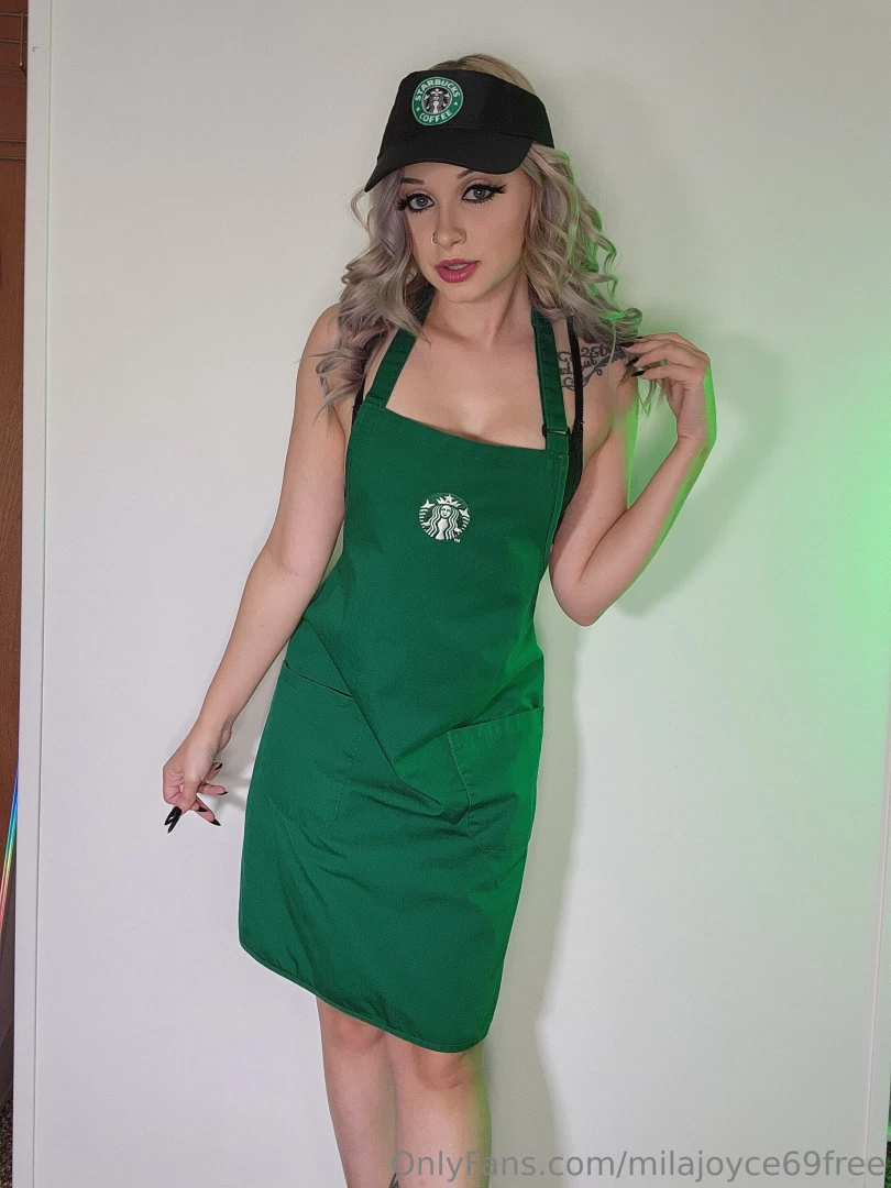 Slutty barista sub to my vip page milajoyce69 if you want 4 free vids 