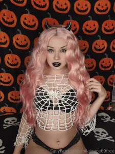 Sexy succubus sub to my vip page milajoyce69 if you want 4 free vids