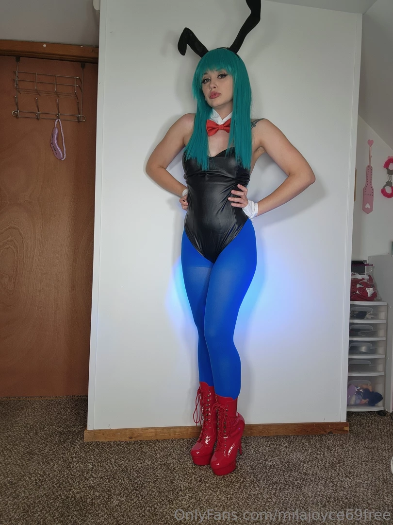 Sub to my vip page milajoyce69 if you want 4 free vids every month - part 9 