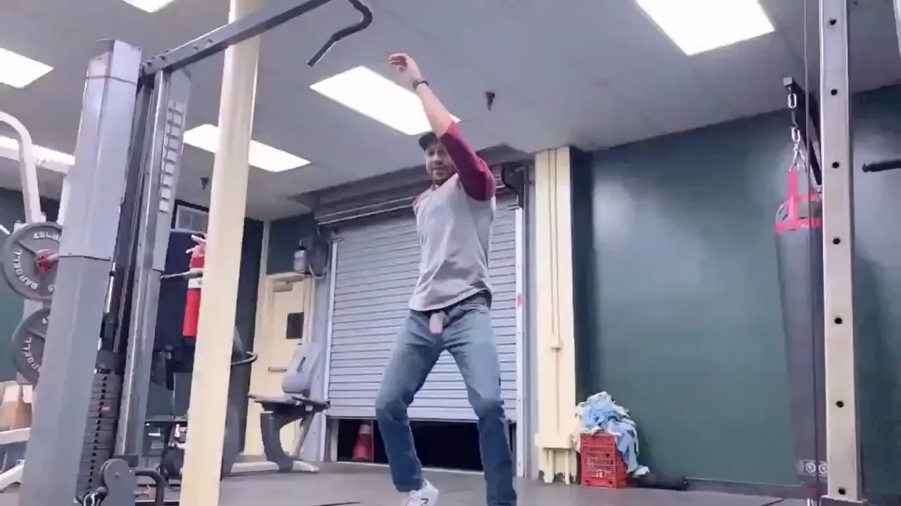 Couldn t decide on the right caption for this slow motion video i m 