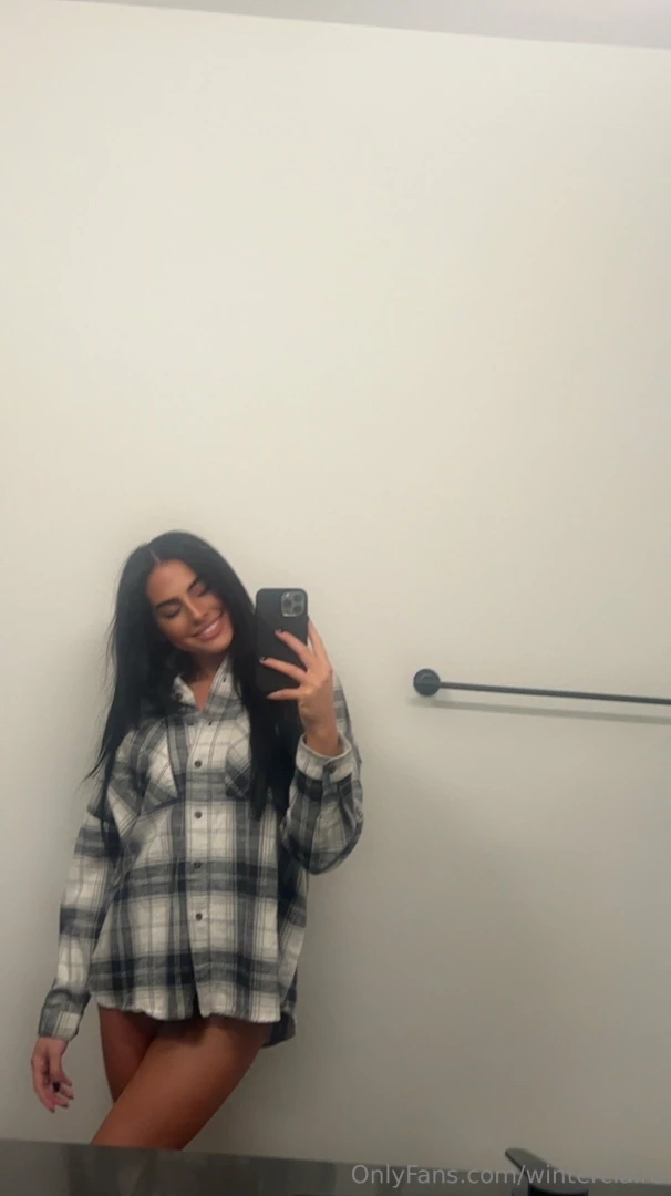 Took a quick selfie to make you smile 