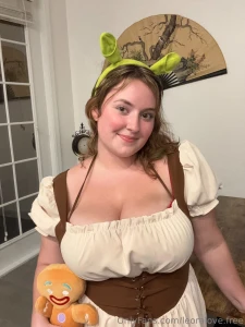 Forgot to post my halloween costume haha a little late since it s part 1