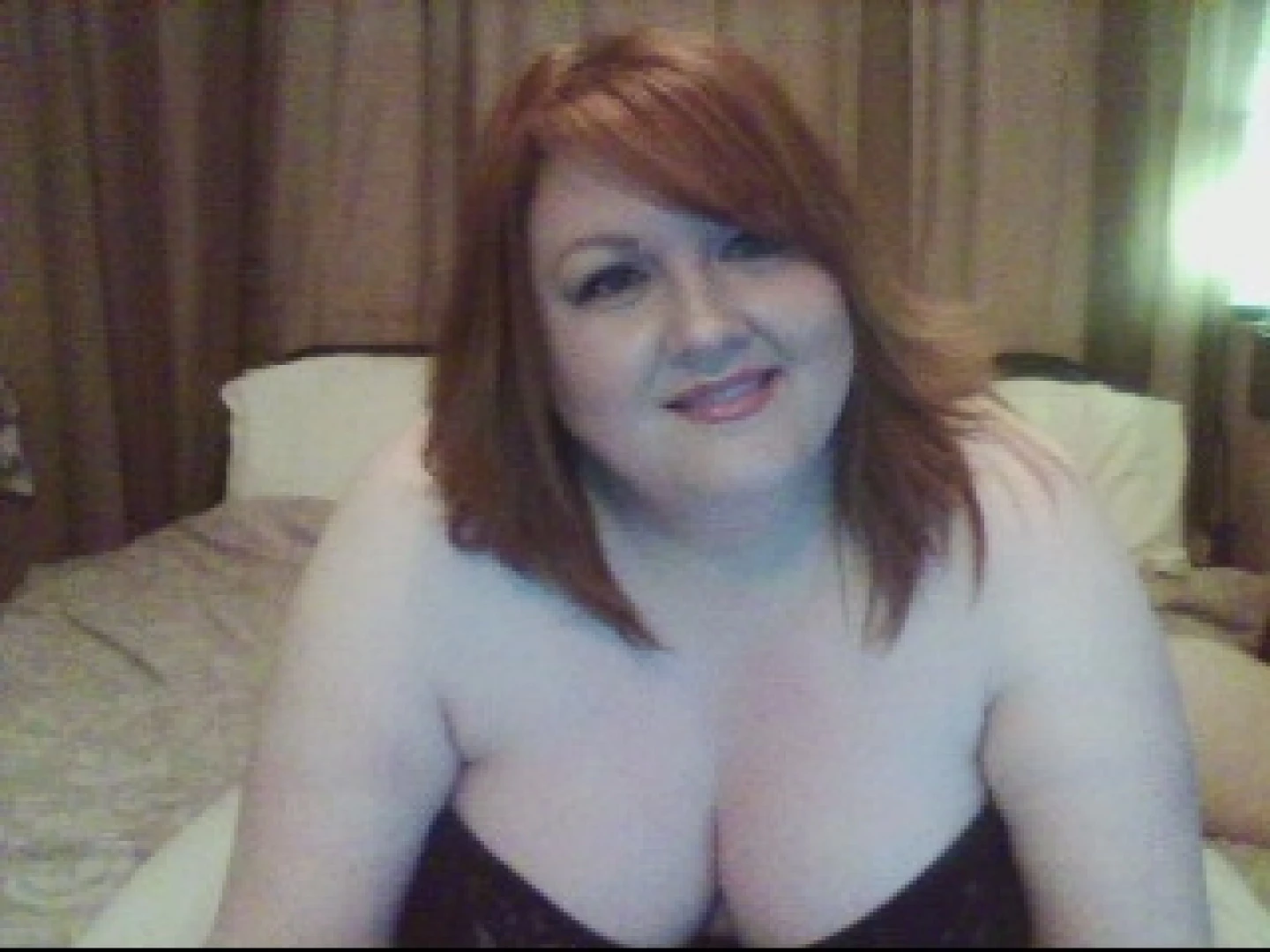 Come hang out with me aws im 93o love to have you watch me as i watch 