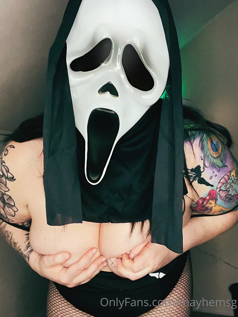 Do you like horror or goth cosplay i ve got that too 