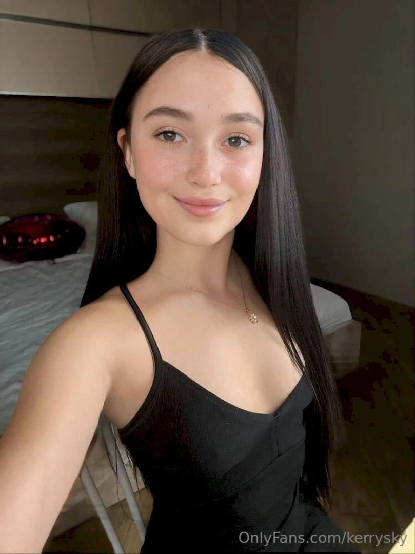 Keepgoingcaroline is wet right now my bestfriend loves to watch men part 563 