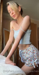 So hot even straps can t handle it