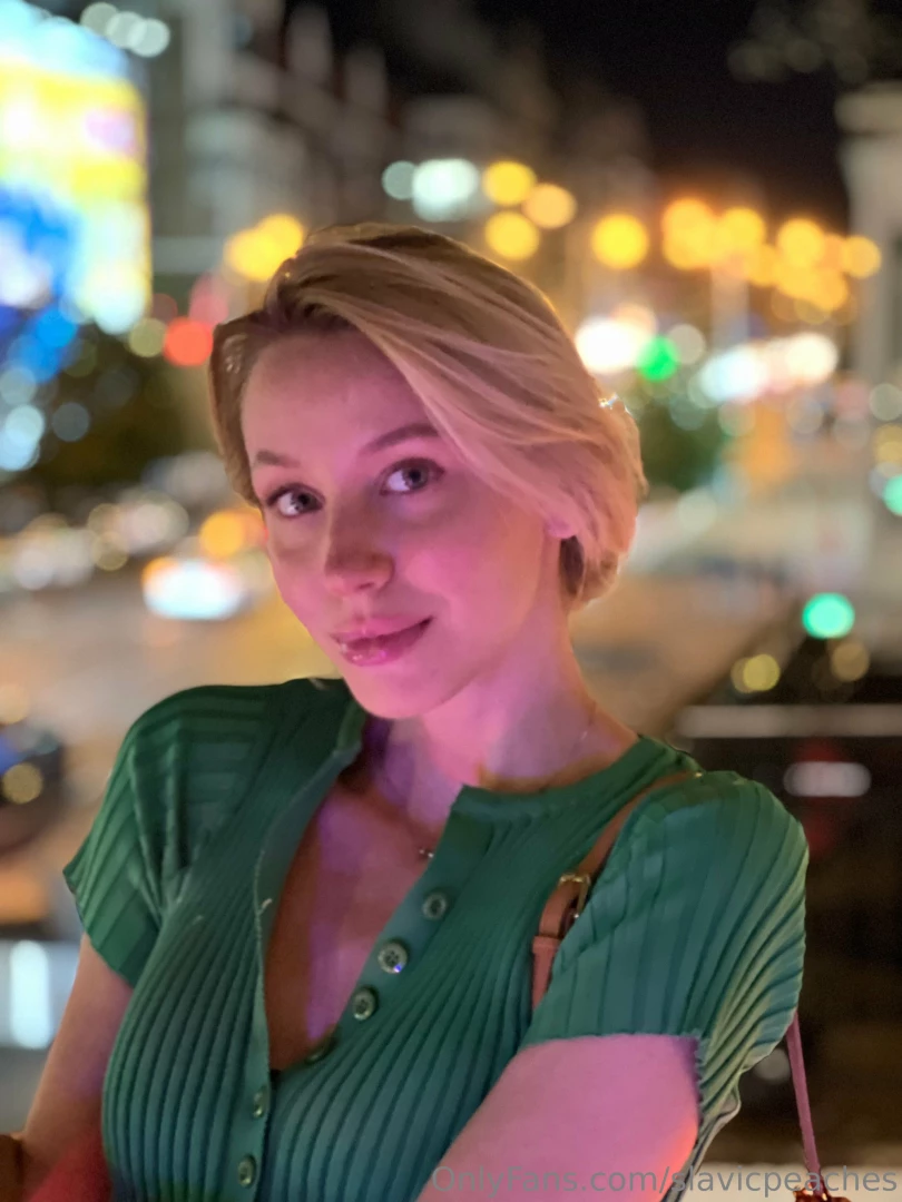 I loved this pics so much that decided to leave on my wall as well 