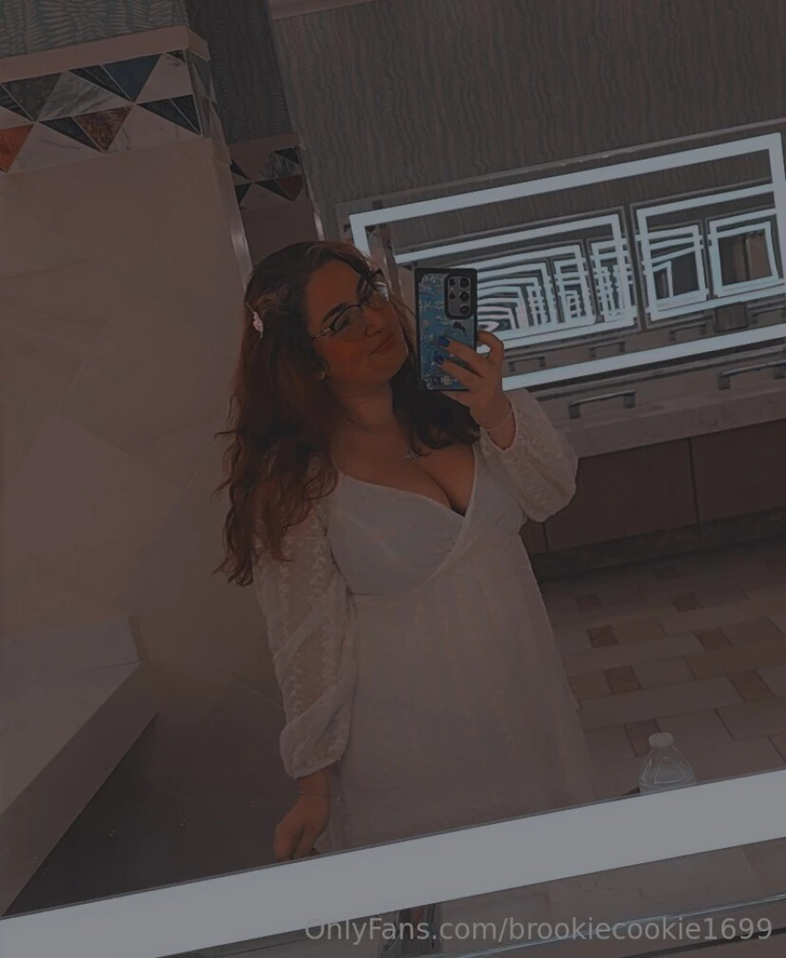 Brookiecookie1699 